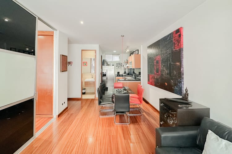 Apartamento de 1 alcoba en venta en Chico Norte, Bogotá, 58 m² · foto 2 de 16