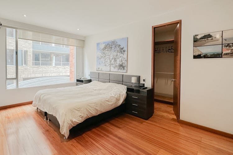 Apartamento de 1 alcoba en venta en Chico Norte, Bogotá, 58 m² · foto 7 de 16