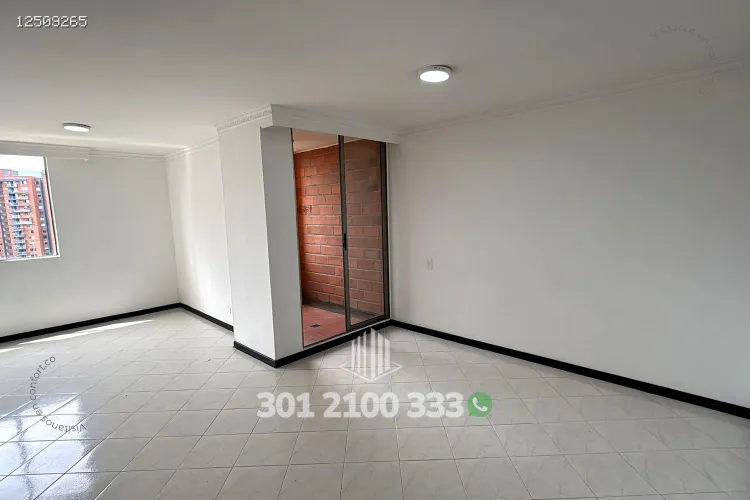 Apartamento de 3 alcobas en arriendo en Loma De Los Bernal, Medellín, 140 m² · foto 5 de 24