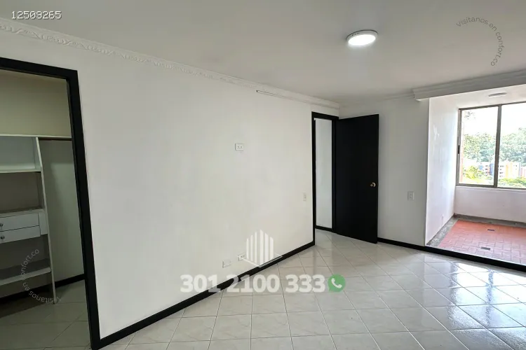 Apartamento de 3 alcobas en arriendo en Loma De Los Bernal, Medellín, 140 m² · foto 15 de 24