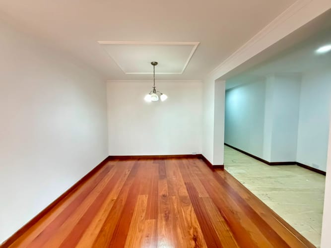 Apartamento de 2 alcobas en venta en Santa Paula, Bogotá, 95 m² · foto 3 de 15