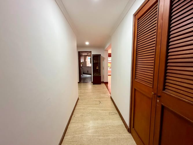 Apartamento de 2 alcobas en venta en Santa Paula, Bogotá, 95 m² · foto 7 de 15