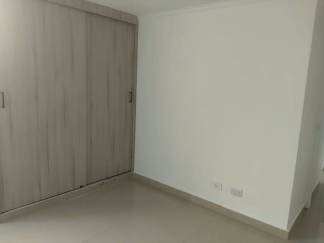 Apartamento de 2 alcobas en venta en Santo Domingo Savio No.2, Medellín, 41 m² · foto 13 de 16