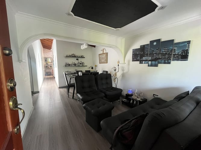 Apartamento de 3 alcobas en venta en Cabañas, Bello, 75 m² · foto 8 de 16