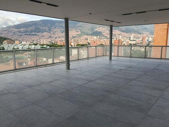 Local en arriendo en El Velodromo, Medellín, 270 m² · foto 2 de 18