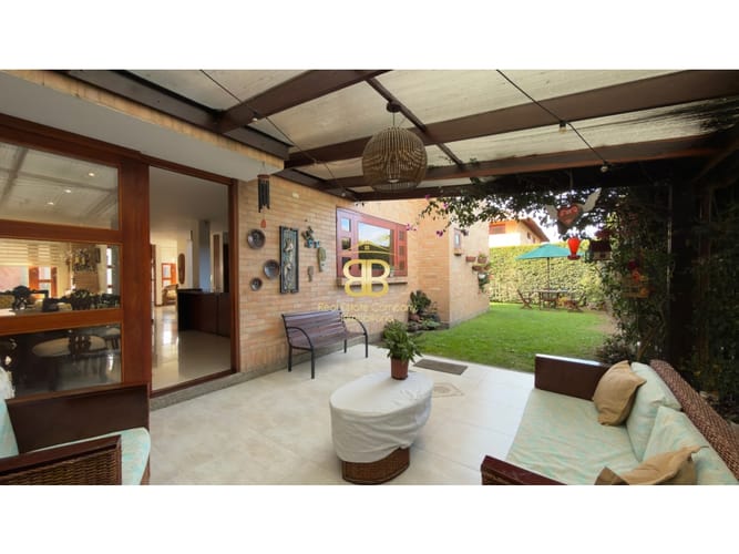 Casa de 4 alcobas en venta en Vereda La Balsa, Chía, 237 m² · foto 2 de 24