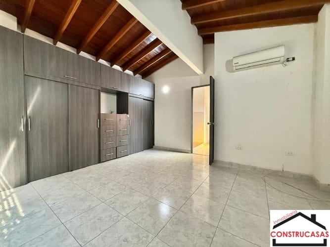 Apartamento de 3 alcobas en venta en Santa Maria No. 2, Itagüí, 75 m² · foto 9 de 12