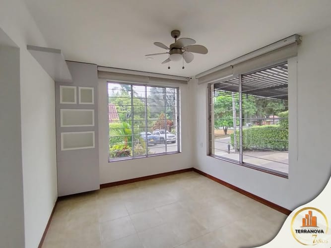 Casa de 4 alcobas en arriendo en Cerro Azul Del Vergel, Ibagué, 300 m² · foto 6 de 10