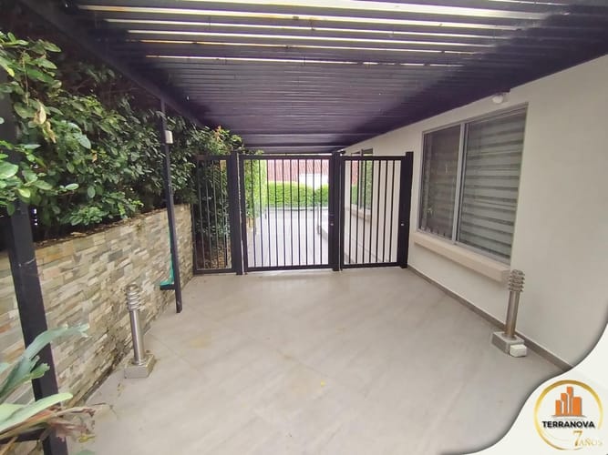 Casa de 4 alcobas en arriendo en Cerro Azul Del Vergel, Ibagué, 300 m² · foto 8 de 10