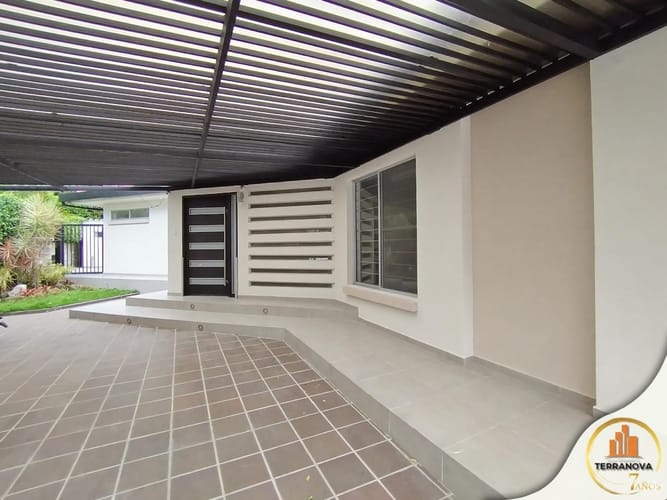Casa de 4 alcobas en arriendo en Cerro Azul Del Vergel, Ibagué, 300 m² · foto 5 de 10