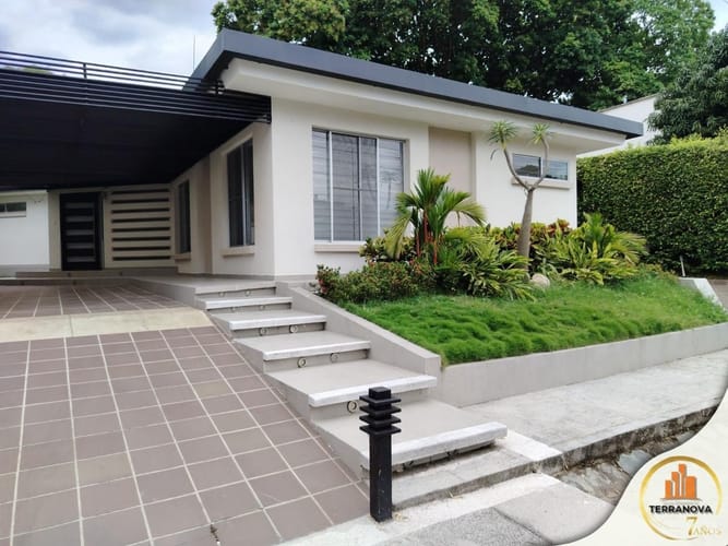 Casa en Arriendo en Cerro azul del vergel, Ibagué