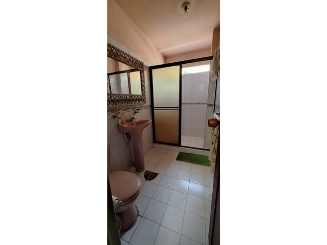 Casa de 9 alcobas en venta en Puente Del Comercio, Cali, 200 m² · foto 4 de 7