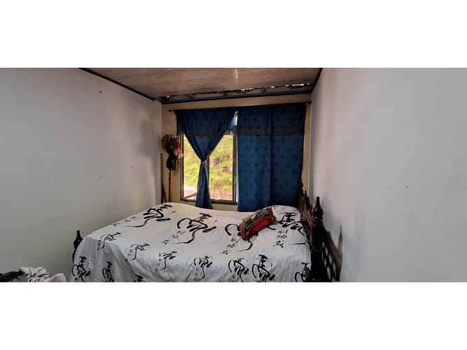 Casa de 9 alcobas en venta en Puente Del Comercio, Cali, 200 m² · foto 6 de 7