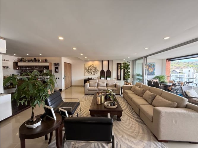 Apartamento de 6 alcobas en venta en Santa Teresita, Cali, 400 m² · foto 9 de 19