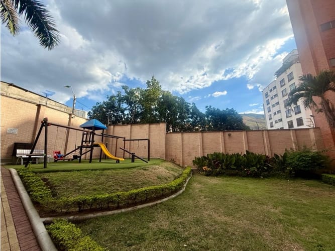 Apartamento de 6 alcobas en venta en Santa Teresita, Cali, 400 m² · foto 19 de 19
