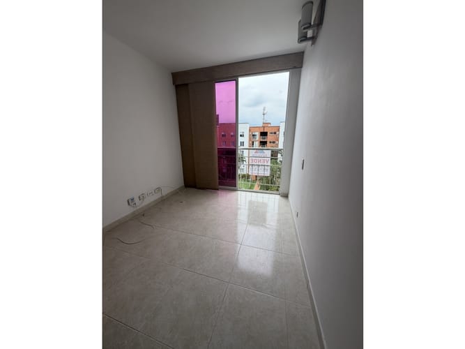 Apartamento de 3 alcobas en venta en Prados Del Limonar, Cali, 78 m² · foto 5 de 10
