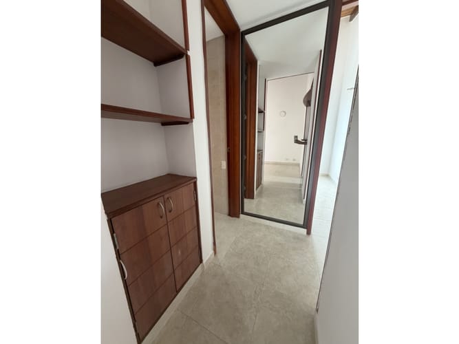 Apartamento de 3 alcobas en venta en Prados Del Limonar, Cali, 78 m² · foto 6 de 10