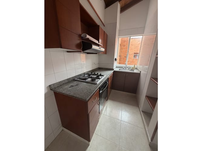 Apartamento de 3 alcobas en venta en Prados Del Limonar, Cali, 78 m² · foto 9 de 10