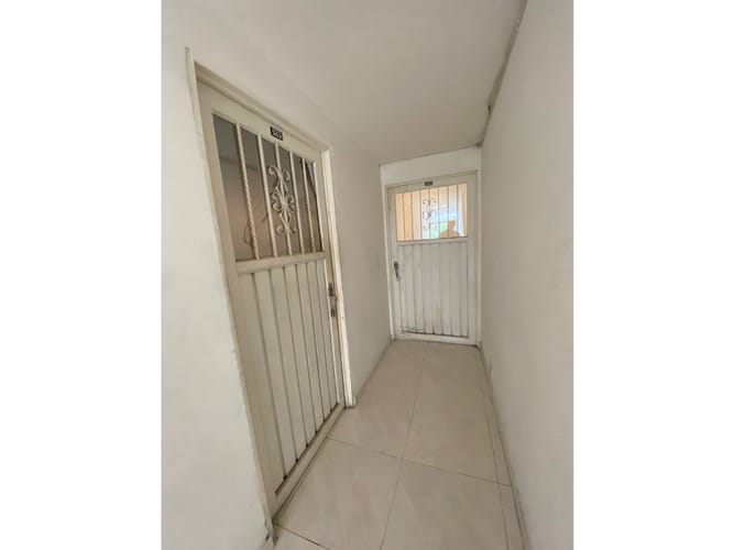 Casa de 8 alcobas en venta en Cristobal Colon, Cali, 525 m² · foto 6 de 9