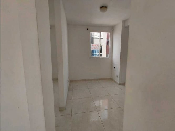 Apartamento de 2 alcobas en venta en Alfonso Lopez I Etapa, Cali, 43 m² · foto 8 de 13