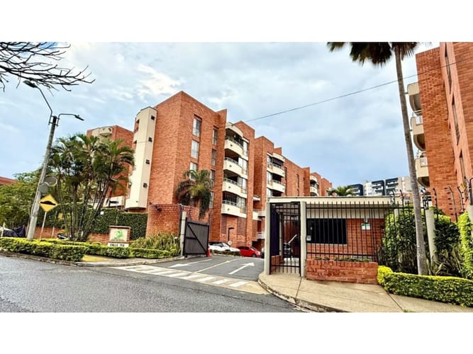 Apartamento en venta en Ciudad Jardin, Cali · foto 20 de 21
