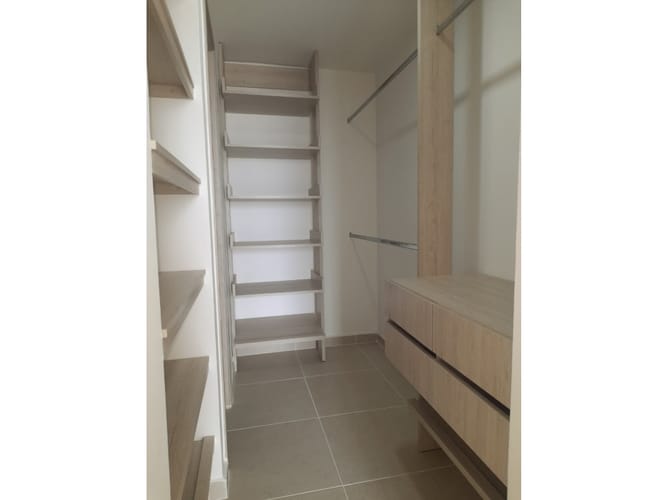 Apartamento de 2 alcobas en venta en Cristales, Cali, 93 m² · foto 23 de 24