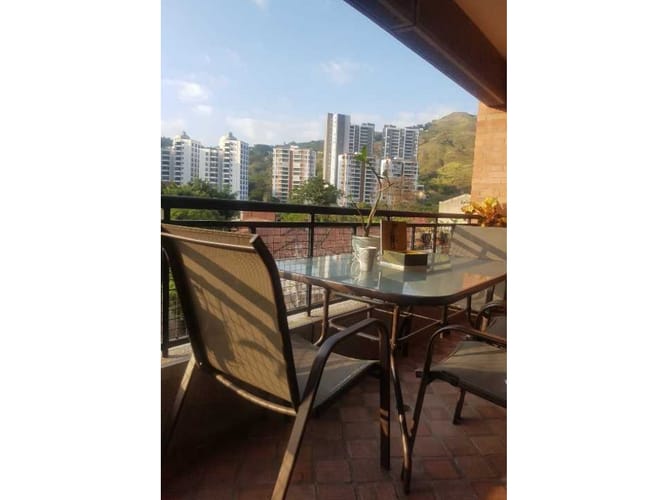 Apartamento de 4 alcobas en venta en Santa Rita, Cali, 195 m² · foto 10 de 12