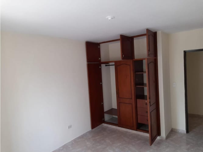 Casa en venta en Ciudad Capri, Cali · foto 3 de 17