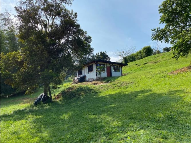 Casa de 9 alcobas en venta en Puente Palo, Cali, 609 m² · foto 2 de 15