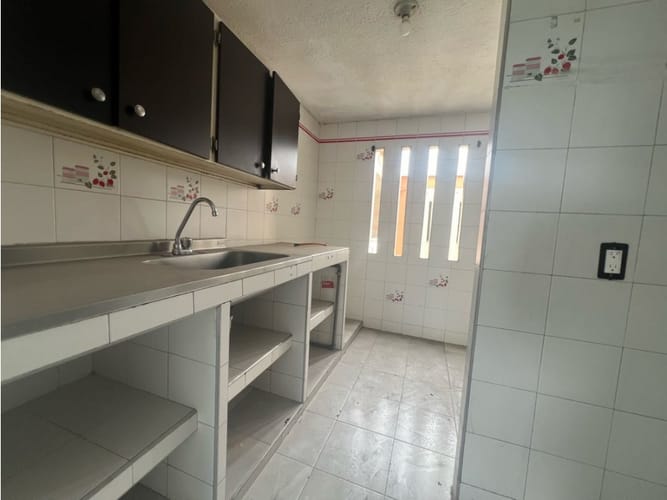 Apartamento en venta en Cañaverales, Cali · foto 4 de 13