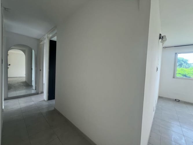 Apartamento en venta en Cañaverales, Cali · foto 7 de 13