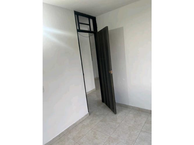Apartamento en venta en Altos De Santa Elena, Cali · foto 4 de 8