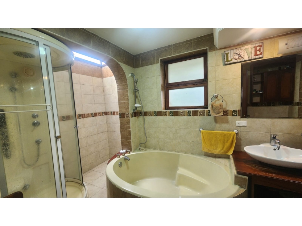 Casa de 5 alcobas en venta en Pance, Cali, 450 m² · foto 13 de 24