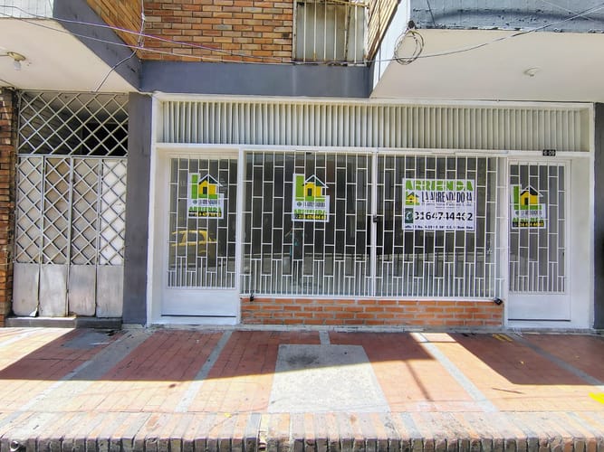 Local en arriendo en Centro, Cúcuta, 84 m² · foto 2 de 6