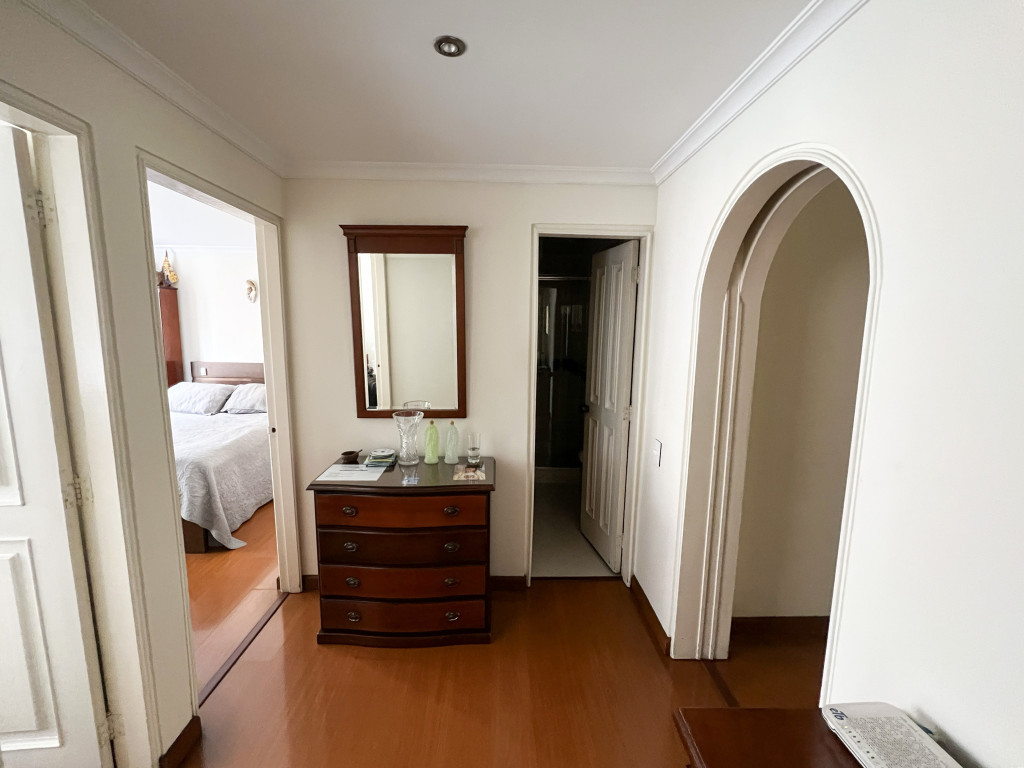 Apartamento en venta en Santa Barbara, Bogotá · foto 7 de 13