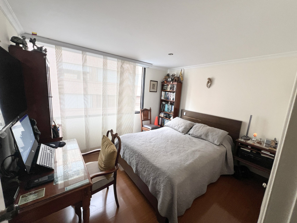 Apartamento en venta en Santa Barbara, Bogotá · foto 11 de 13