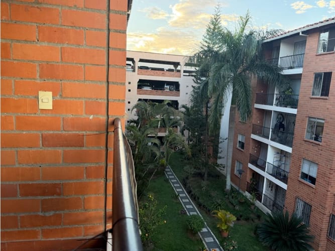 Apartamento de 3 alcobas en venta en El Limonar, Cali, 58 m² · foto 8 de 20