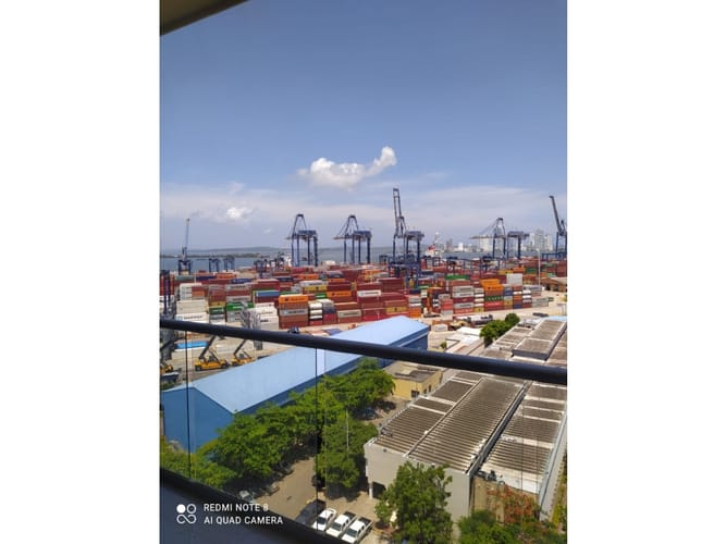 Oficina en arriendo en Manga, Cartagena, 47 m² · foto 2 de 10