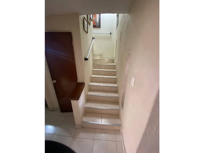 Casa de 8 alcobas en venta en Colseguros Andes, Cali, 360 m² · foto 12 de 20