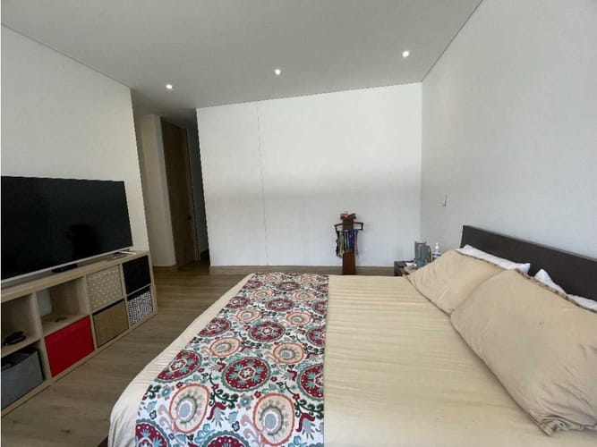 Apartamento de 3 alcobas en venta en Normandia, Cali, 221 m² · foto 18 de 24