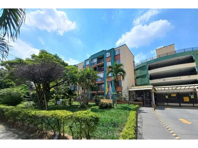 Apartamento de 3 alcobas en venta en La Selva, Cali, 67 m² · foto 2 de 15