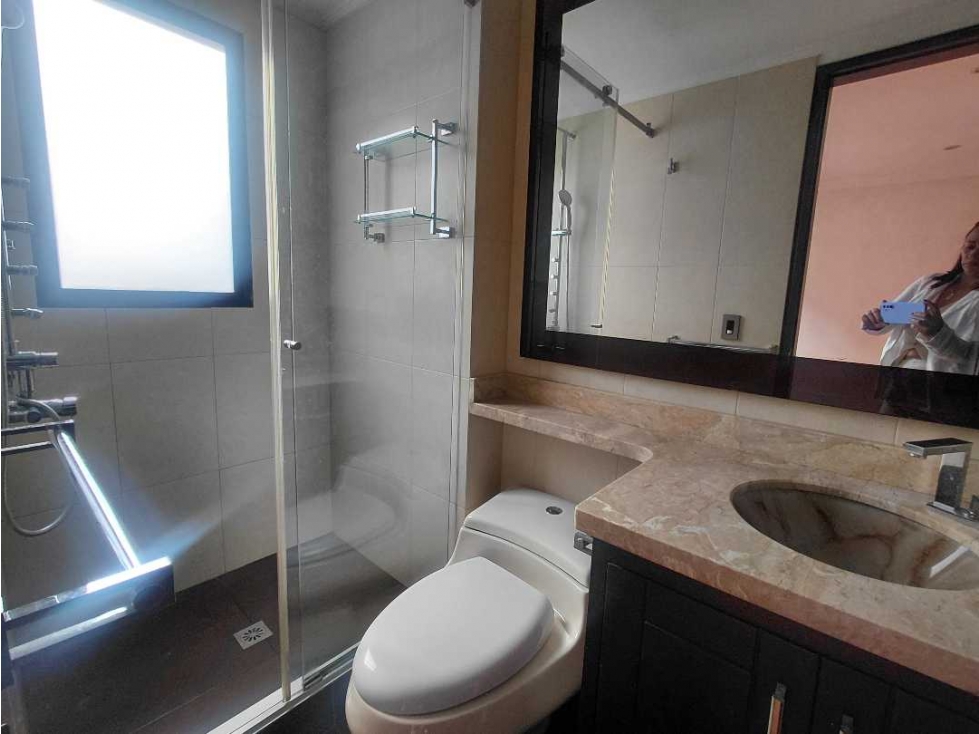 Casa en venta en Las Lomas, Bogotá · foto 10 de 21