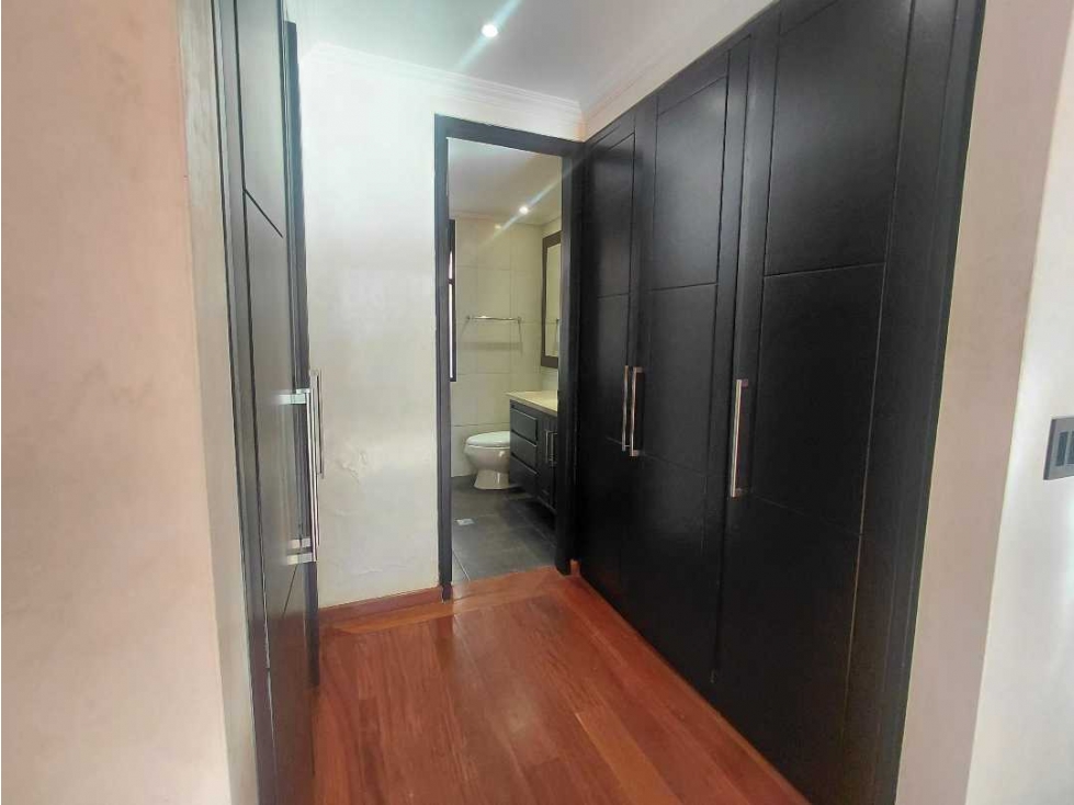 Casa en venta en Las Lomas, Bogotá · foto 11 de 21