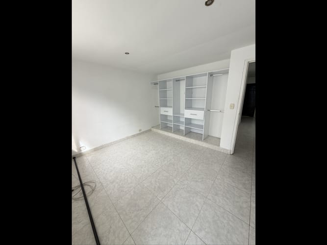 Casa de 5 alcobas en venta en San Pedro, Cali, 200 m² · foto 5 de 24