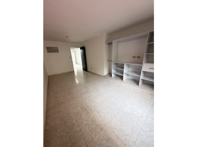 Casa de 5 alcobas en venta en San Pedro, Cali, 200 m² · foto 13 de 24