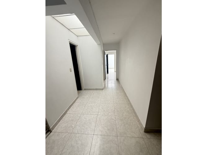 Casa de 5 alcobas en venta en San Pedro, Cali, 200 m² · foto 16 de 24