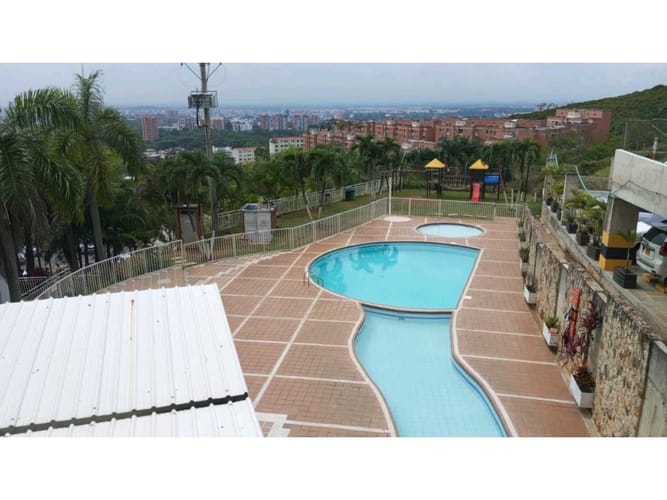 Apartamento de 2 alcobas en venta en Ciudad Melendez, Cali, 63 m² · foto 2 de 19
