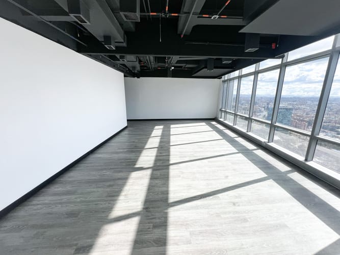 Oficina en Arriendo en Santa Barbara, Bogotá
