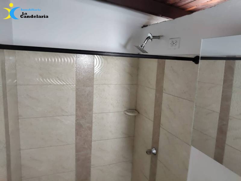 Apartaestudio en arriendo en Campo Valdes No.1, Medellín · foto 6 de 8