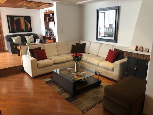Apartamento en venta en Santa Barbara Alta, Bogotá · foto 3 de 21